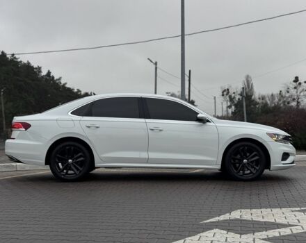 Білий Фольксваген Пассат, об'ємом двигуна 2 л та пробігом 144 тис. км за 16300 $, фото 5 на Automoto.ua