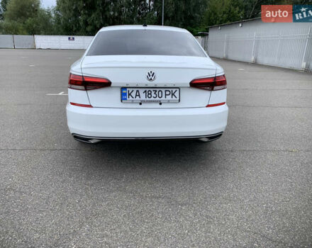 Белый Фольксваген Пассат, объемом двигателя 1.98 л и пробегом 83 тыс. км за 17600 $, фото 18 на Automoto.ua