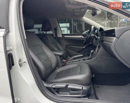 Белый Фольксваген Пассат, объемом двигателя 1.98 л и пробегом 144 тыс. км за 16300 $, фото 40 на Automoto.ua