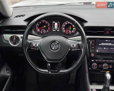 Белый Фольксваген Пассат, объемом двигателя 1.98 л и пробегом 144 тыс. км за 16300 $, фото 25 на Automoto.ua