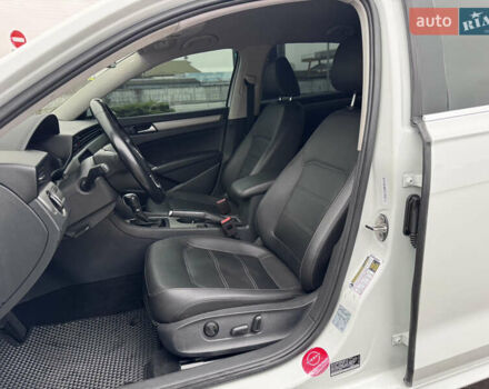 Белый Фольксваген Пассат, объемом двигателя 1.98 л и пробегом 144 тыс. км за 16300 $, фото 34 на Automoto.ua