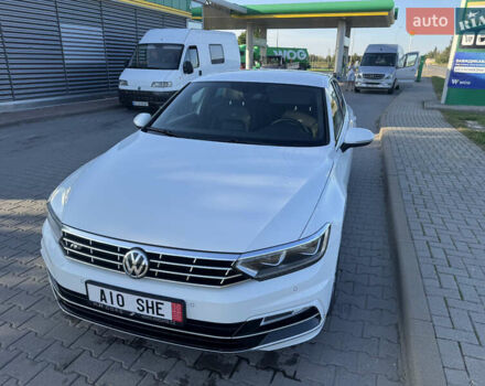 Белый Фольксваген Пассат, объемом двигателя 2 л и пробегом 187 тыс. км за 23500 $, фото 57 на Automoto.ua