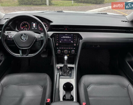 Белый Фольксваген Пассат, объемом двигателя 1.98 л и пробегом 144 тыс. км за 16300 $, фото 21 на Automoto.ua