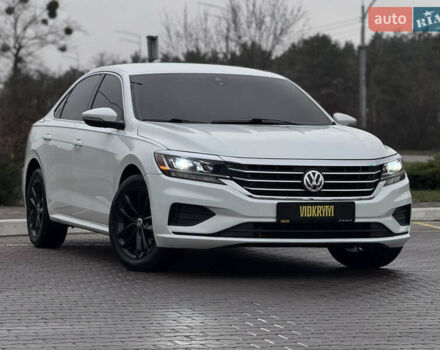 Белый Фольксваген Пассат, объемом двигателя 1.98 л и пробегом 144 тыс. км за 16300 $, фото 5 на Automoto.ua