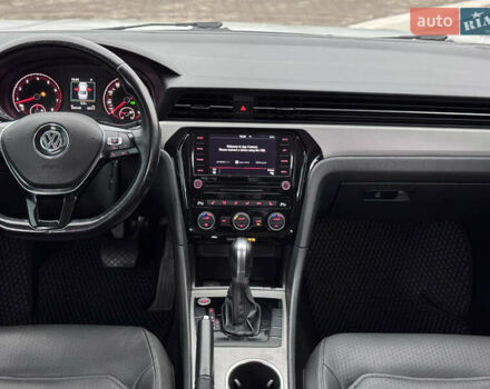 Белый Фольксваген Пассат, объемом двигателя 1.98 л и пробегом 144 тыс. км за 16300 $, фото 23 на Automoto.ua