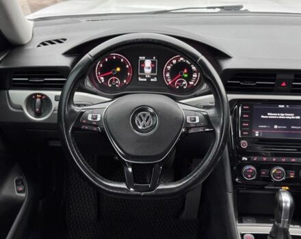 Білий Фольксваген Пассат, об'ємом двигуна 2 л та пробігом 144 тис. км за 16300 $, фото 3 на Automoto.ua