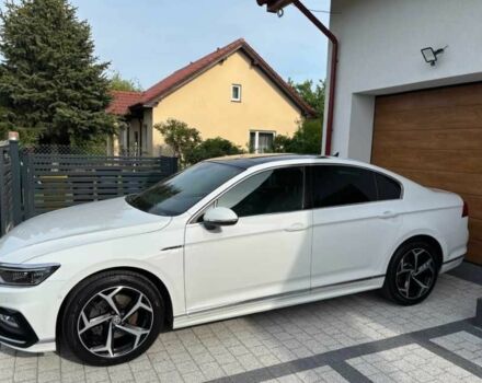 Белый Фольксваген Пассат, объемом двигателя 2 л и пробегом 99 тыс. км за 15200 $, фото 1 на Automoto.ua