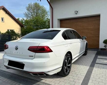 Белый Фольксваген Пассат, объемом двигателя 2 л и пробегом 99 тыс. км за 15200 $, фото 3 на Automoto.ua