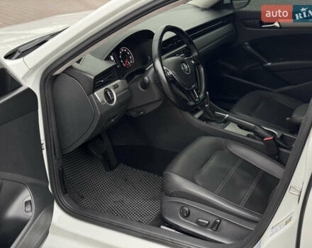 Белый Фольксваген Пассат, объемом двигателя 1.98 л и пробегом 144 тыс. км за 16300 $, фото 33 на Automoto.ua