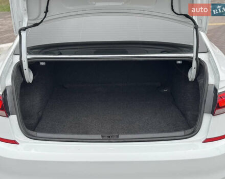 Белый Фольксваген Пассат, объемом двигателя 1.98 л и пробегом 144 тыс. км за 16300 $, фото 37 на Automoto.ua