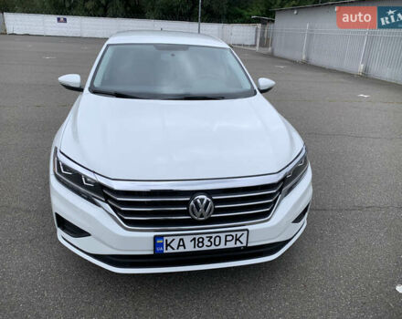 Белый Фольксваген Пассат, объемом двигателя 1.98 л и пробегом 83 тыс. км за 17600 $, фото 2 на Automoto.ua