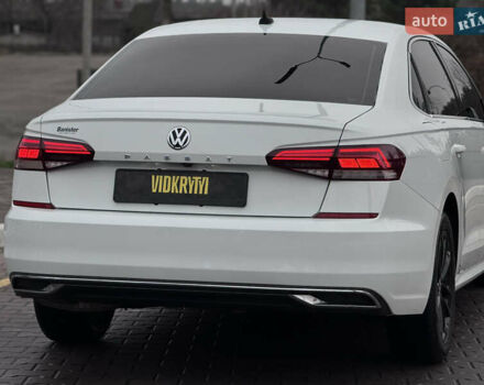 Белый Фольксваген Пассат, объемом двигателя 1.98 л и пробегом 144 тыс. км за 16300 $, фото 18 на Automoto.ua