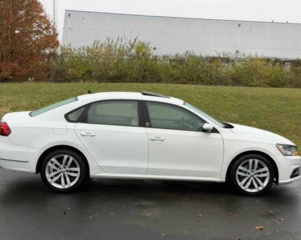 Білий Фольксваген Пассат, об'ємом двигуна 2 л та пробігом 36 тис. км за 2800 $, фото 6 на Automoto.ua