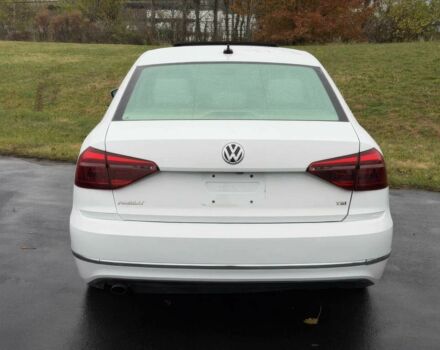 Білий Фольксваген Пассат, об'ємом двигуна 2 л та пробігом 36 тис. км за 2800 $, фото 4 на Automoto.ua