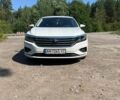 Белый Фольксваген Пассат, объемом двигателя 2 л и пробегом 103 тыс. км за 17500 $, фото 1 на Automoto.ua