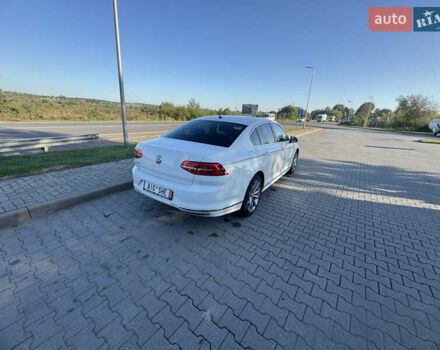 Белый Фольксваген Пассат, объемом двигателя 2 л и пробегом 187 тыс. км за 23500 $, фото 47 на Automoto.ua