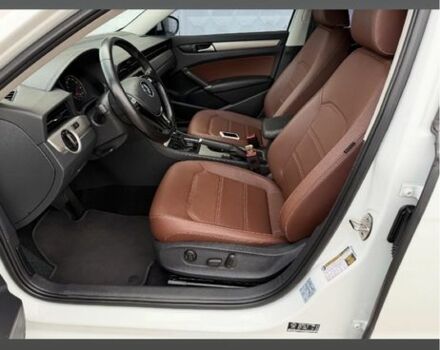 Белый Фольксваген Пассат, объемом двигателя 2 л и пробегом 80 тыс. км за 17999 $, фото 4 на Automoto.ua