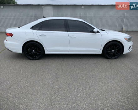 Белый Фольксваген Пассат, объемом двигателя 1.98 л и пробегом 83 тыс. км за 17600 $, фото 7 на Automoto.ua