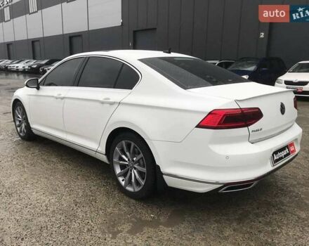 Белый Фольксваген Пассат, объемом двигателя 2 л и пробегом 55 тыс. км за 30990 $, фото 22 на Automoto.ua