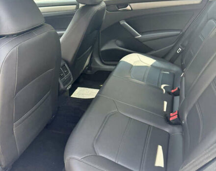 Білий Фольксваген Пассат, об'ємом двигуна 2 л та пробігом 152 тис. км за 18300 $, фото 16 на Automoto.ua