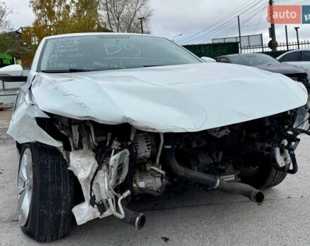 Белый Фольксваген Пассат, объемом двигателя 2 л и пробегом 123 тыс. км за 7600 $, фото 1 на Automoto.ua