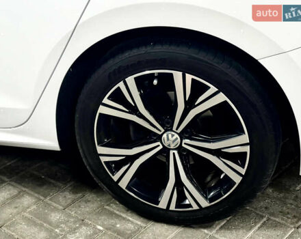 Білий Фольксваген Пассат, об'ємом двигуна 1.98 л та пробігом 72 тис. км за 21000 $, фото 4 на Automoto.ua