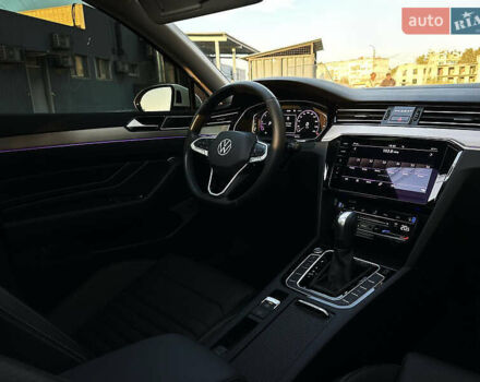 Белый Фольксваген Пассат, объемом двигателя 2 л и пробегом 54 тыс. км за 32000 $, фото 10 на Automoto.ua