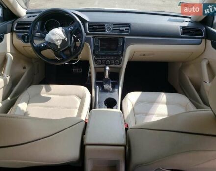 Білий Фольксваген Пассат, об'ємом двигуна 1.8 л та пробігом 97 тис. км за 2700 $, фото 7 на Automoto.ua