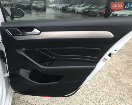 Белый Фольксваген Пассат, объемом двигателя 2 л и пробегом 55 тыс. км за 30990 $, фото 13 на Automoto.ua