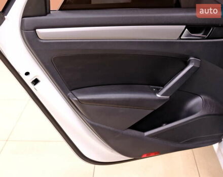 Білий Фольксваген Пассат, об'ємом двигуна 2 л та пробігом 165 тис. км за 16900 $, фото 31 на Automoto.ua