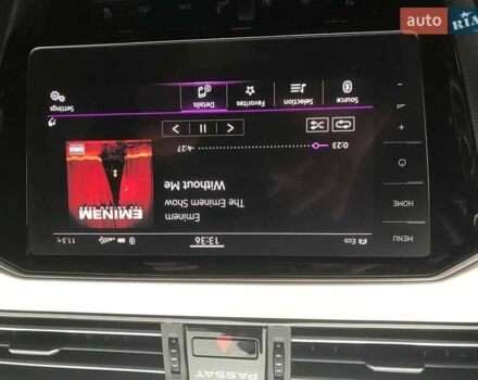 Белый Фольксваген Пассат, объемом двигателя 2 л и пробегом 55 тыс. км за 30990 $, фото 3 на Automoto.ua