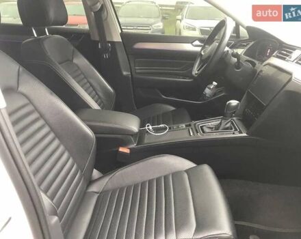 Белый Фольксваген Пассат, объемом двигателя 2 л и пробегом 55 тыс. км за 30990 $, фото 12 на Automoto.ua