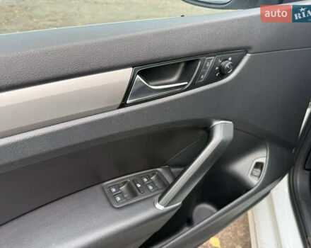 Белый Фольксваген Пассат, объемом двигателя 2 л и пробегом 42 тыс. км за 16700 $, фото 12 на Automoto.ua