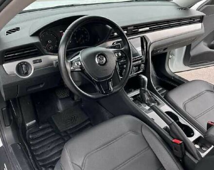 Белый Фольксваген Пассат, объемом двигателя 2 л и пробегом 45 тыс. км за 16800 $, фото 3 на Automoto.ua