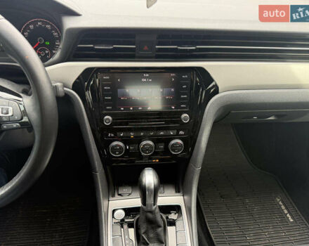 Белый Фольксваген Пассат, объемом двигателя 2 л и пробегом 42 тыс. км за 16700 $, фото 9 на Automoto.ua