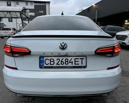 Фольксваген Пассат 2020 в Киеве на Automoto.ua Белый Фольксваген Пассат, объемом двигателя 2 л и пробегом 65 тыс. км за 21500 $, фото 3 на Automoto.ua