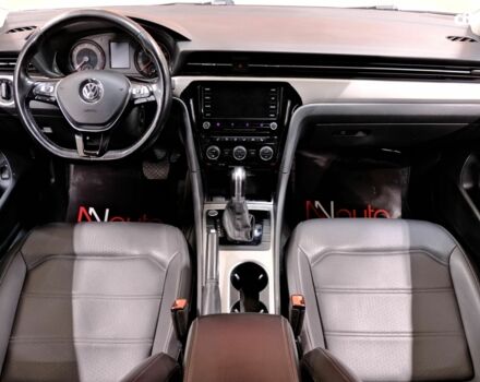 Білий Фольксваген Пассат, об'ємом двигуна 2 л та пробігом 165 тис. км за 16900 $, фото 6 на Automoto.ua