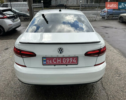 Белый Фольксваген Пассат, объемом двигателя 2 л и пробегом 51 тыс. км за 23750 $, фото 3 на Automoto.ua
