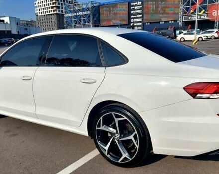 Белый Фольксваген Пассат, объемом двигателя 2 л и пробегом 76 тыс. км за 21900 $, фото 4 на Automoto.ua