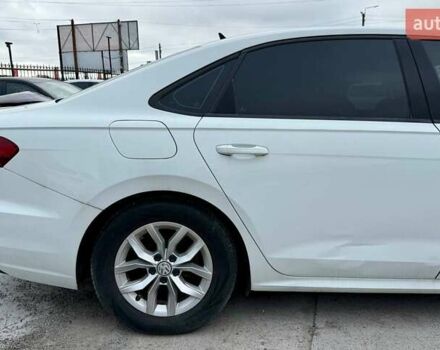 Белый Фольксваген Пассат, объемом двигателя 2 л и пробегом 123 тыс. км за 7600 $, фото 12 на Automoto.ua