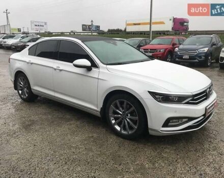 Белый Фольксваген Пассат, объемом двигателя 2 л и пробегом 55 тыс. км за 30990 $, фото 14 на Automoto.ua