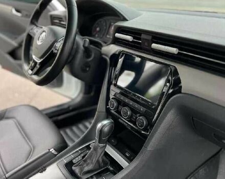 Белый Фольксваген Пассат, объемом двигателя 2 л и пробегом 45 тыс. км за 16800 $, фото 4 на Automoto.ua