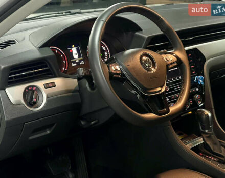 Білий Фольксваген Пассат, об'ємом двигуна 1.98 л та пробігом 72 тис. км за 21000 $, фото 19 на Automoto.ua