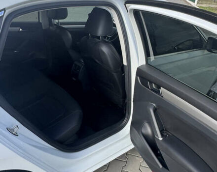 Білий Фольксваген Пассат, об'ємом двигуна 1.98 л та пробігом 62 тис. км за 19100 $, фото 16 на Automoto.ua