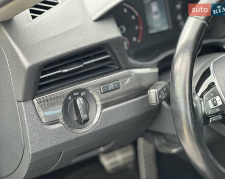 Білий Фольксваген Пассат, об'ємом двигуна 1.98 л та пробігом 70 тис. км за 19500 $, фото 19 на Automoto.ua