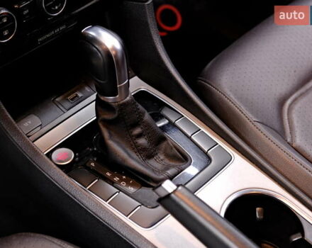 Білий Фольксваген Пассат, об'ємом двигуна 2 л та пробігом 165 тис. км за 16900 $, фото 15 на Automoto.ua