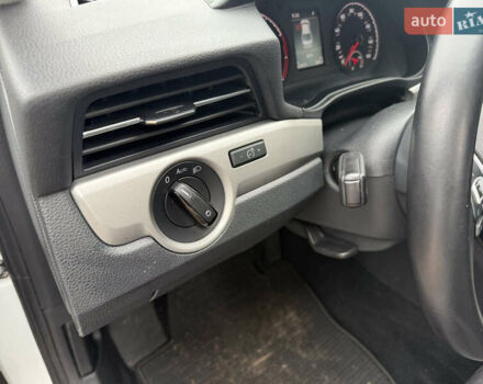 Белый Фольксваген Пассат, объемом двигателя 2 л и пробегом 42 тыс. км за 16700 $, фото 11 на Automoto.ua