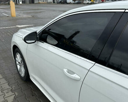 Белый Фольксваген Пассат, объемом двигателя 2 л и пробегом 108 тыс. км за 17999 $, фото 9 на Automoto.ua