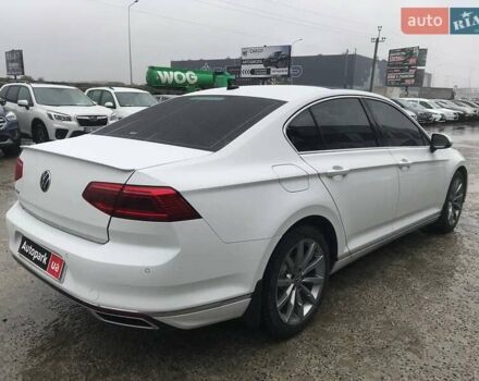 Белый Фольксваген Пассат, объемом двигателя 2 л и пробегом 55 тыс. км за 30990 $, фото 19 на Automoto.ua