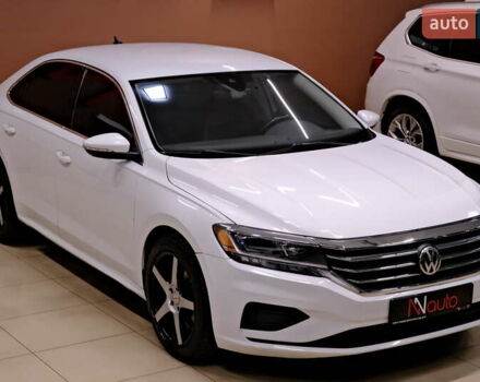 Білий Фольксваген Пассат, об'ємом двигуна 2 л та пробігом 165 тис. км за 16900 $, фото 3 на Automoto.ua